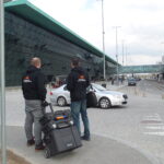 pętle indukcyjne przy stanowiskach odpraw Lotnisko Balice