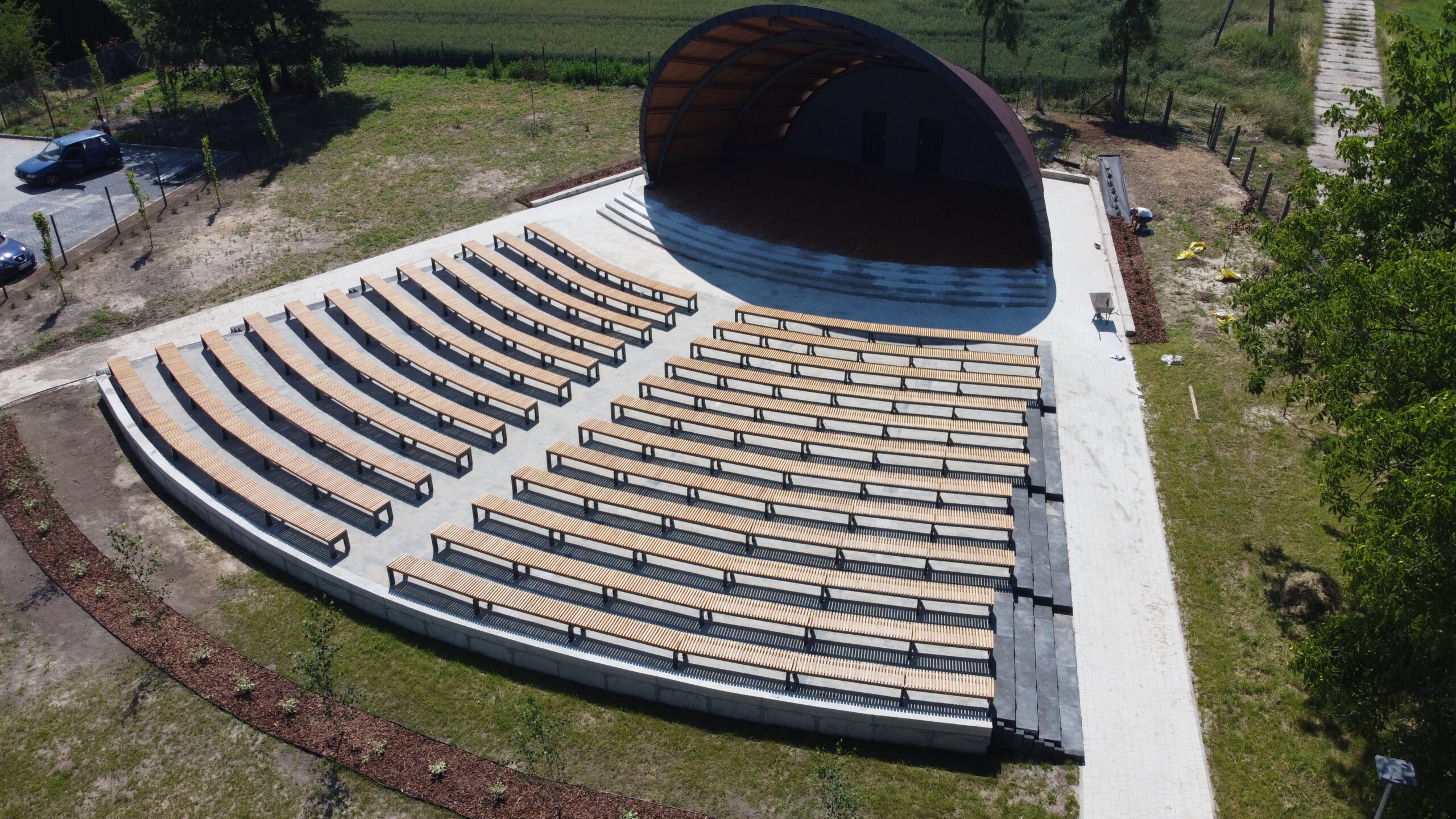 Amfiteatr w Kosinie - pętla indukcyjna macierzowa z przesunięciem fazy montaż