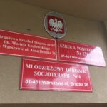 Pętla indukcyjna w Ośrodku Socjoterapii w Warszawie - pętla indukcyjna podblatowa